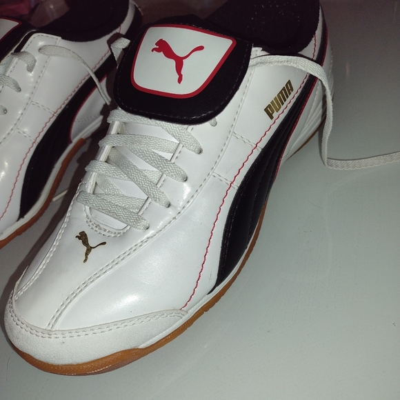 Puma "Esito" White & Black Shoes - Picture 9 of 10